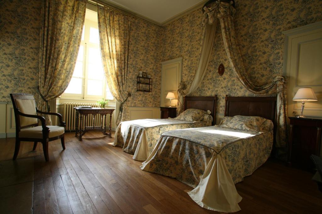 Chateau De Beaujeu Sens-Beaujeu Phòng bức ảnh
