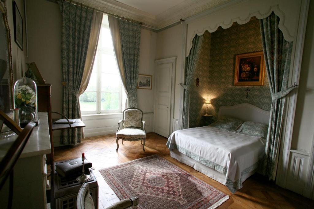Chateau De Beaujeu Sens-Beaujeu Phòng bức ảnh