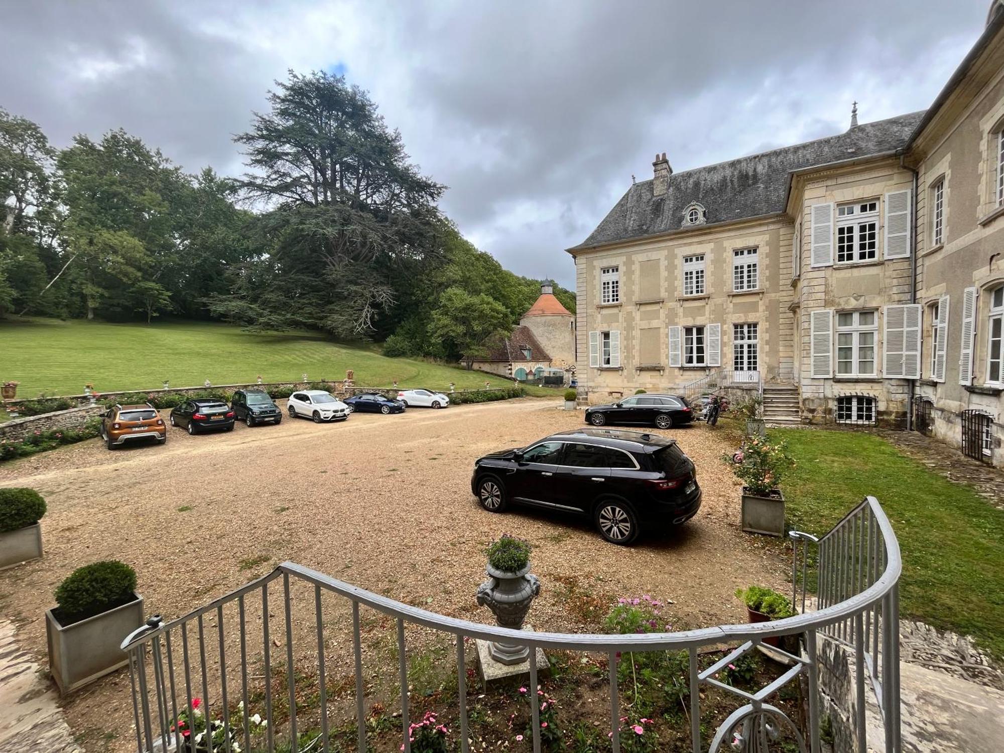 Chateau De Beaujeu Sens-Beaujeu Ngoại thất bức ảnh